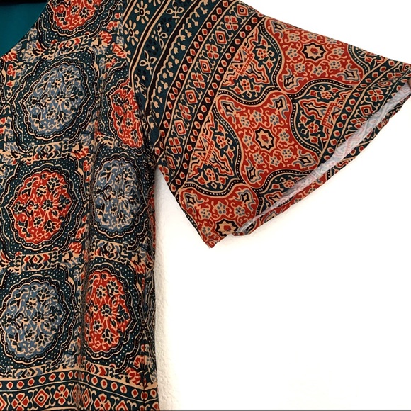 Color Block Paris Tribal Vneck Shift Dress - Picture 3 of 9